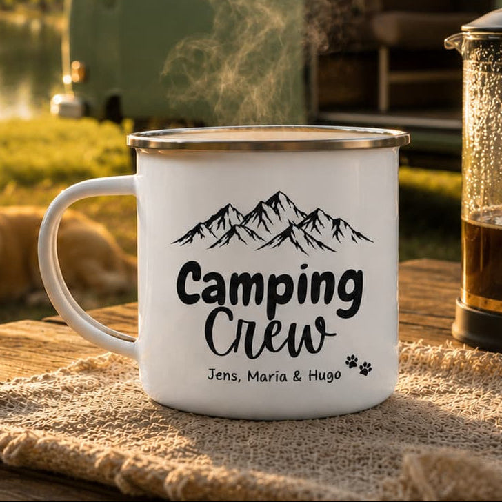 Camping Crew - Hundeversion mit eigenen Namen - Personalisierbar - Emaille Tasse (Silber)